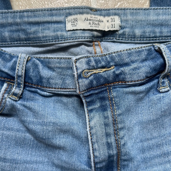 A&F jeans EUC - Picture 2 of 4